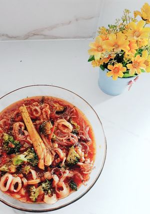 Foto resep 𝙲𝚞𝚖𝚒 𝚋𝚛𝚘𝚔𝚘𝚕𝚒 𝚜𝚊𝚞𝚜 𝚝𝚘𝚖𝚊𝚝