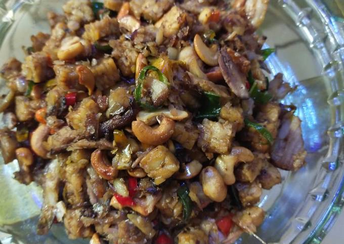Tumis Suir Ikan, tempe dan kacang mete
