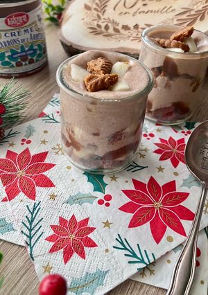 Une photo de Verrines vegan mousse de marrons pommes speculoos