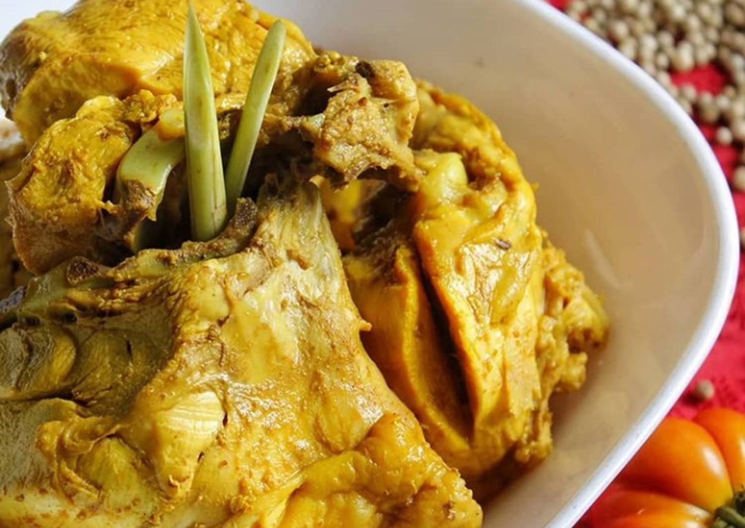  Resep Ayam Ungkep  bumbu kuning oleh Vaa Food Cookpad