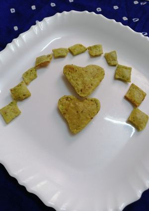 A picture of Besan papdi.