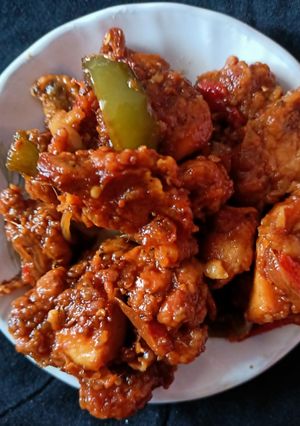 চিলি চিকেন (chilli chicken recipe in Bengali) রেসিপির প্রধান ছবি