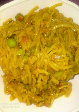 नूडल्स (noodles recipe in Hindi) रेसिपी मुख्य फोटो