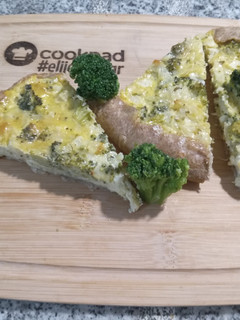 Una foto de Tarta Integral o Galette de Brócolis.🥦