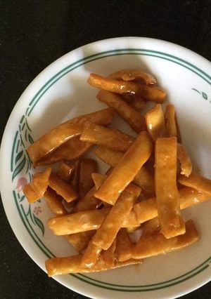 A picture of Shakkar Pare in Jaggery / Sweet Tea Time Snacks.
