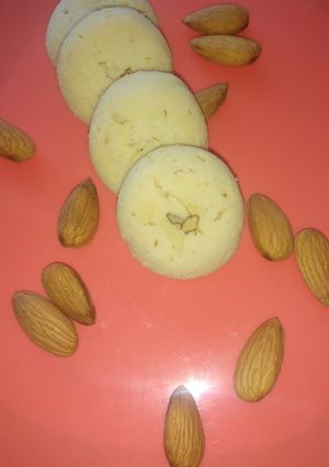 A picture of Naan khatai.
