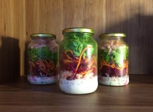 Foto de Salada no Pote: Cottage e Camarão