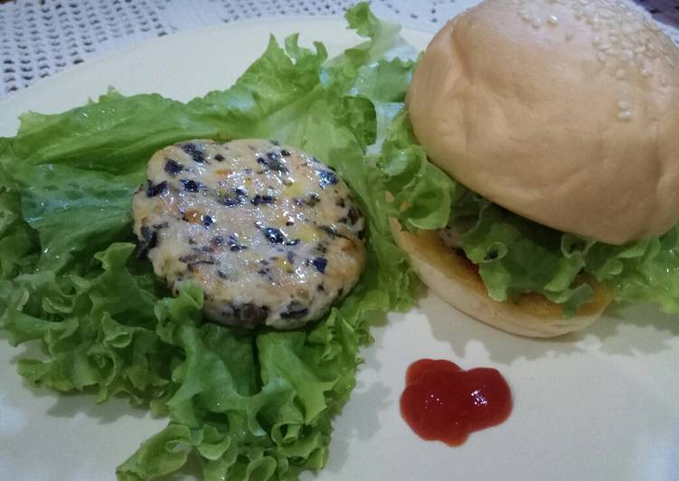 Cara Gampang Membuat Patty Burger Susuka (Suka Suka Anak Saya) Anti Gagal