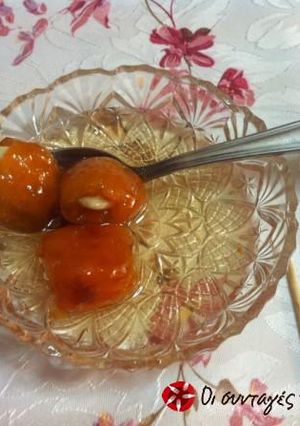 A picture of Loquat spoon sweet.