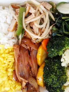 [蔬食便當]黑胡椒洋蔥杏鮑菇 的食譜成品照片