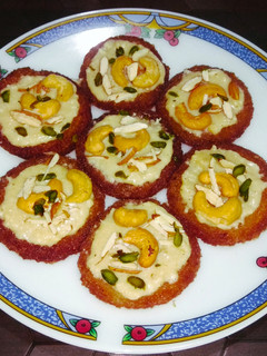 शाही टुकड़ा विद रबड़ी (Shahi tukda with rabri recipe in Hindi) रेसिपी मुख्य फोटो