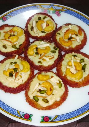 शाही टुकड़ा विद रबड़ी (Shahi tukda with rabri recipe in Hindi) रेसिपी मुख्य फोटो