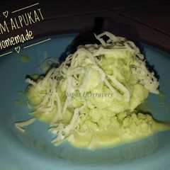 รูปของ Eskrim Alpukat Santan