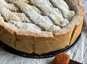 Foto di Pastiera di farro, cioccolato e albicocche