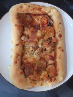 A picture of Small american pizza 🍕.
