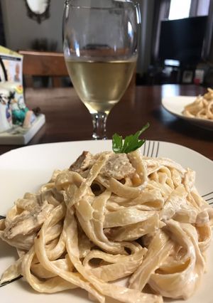 Una foto de Fetuccini con pollo 🐔