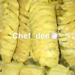 A picture of Meat roll &cartapillar.