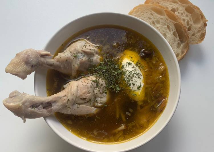 Суп лапша с мясом и сушенными грибами