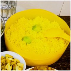A picture of Super Easy Yellow Rice.