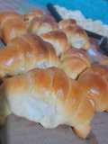 Facturas rellenas de dulce de leche