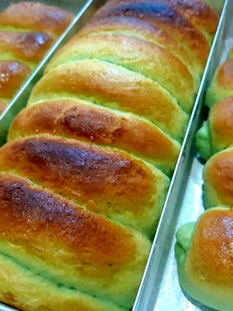 Langkah Mudah untuk Membuat Resep 176. Roti Sisir Pandan yang  Bikin Ketagihan Anti Ribet, Lezat