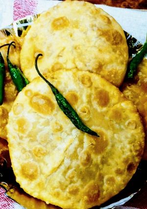 A picture of Moong dal kachori.