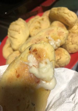 Una foto de Chipa Paraguaya Rellena de Queso 🇵🇾 🧀