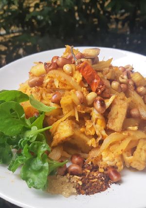A picture of Green Papaya Pad Thai (Vegan & Gluten-Free).