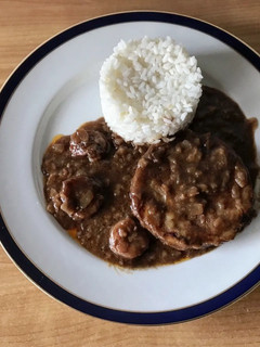 Una foto de Medadallones de merluza en salsa
