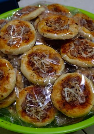 Foto resep Pizza mini empuk & lembut