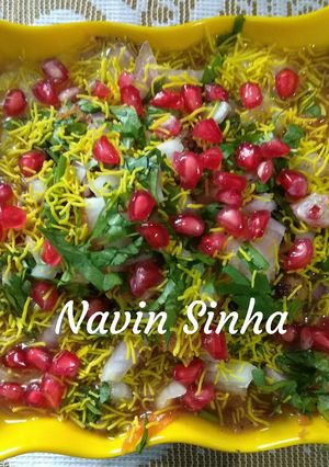 A picture of Aloo Tikki Chat.