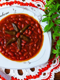 عکسی از دستور خوراک لوبیا چیتی بامیه