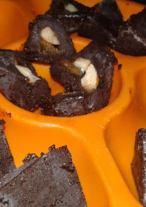 A picture of Chocolate with nuts.