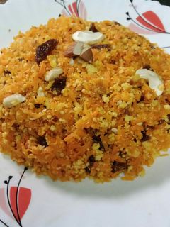 গাজরের ঝুরো সন্দেশ (gajorer jhuro sandesh recipe in bengali) রেসিপির প্রধান ছবি