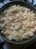 Fetuccine Alfredo con camarones