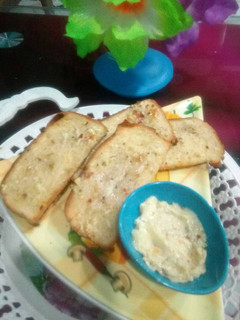 A picture of Garlic bread.