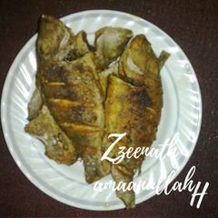 A picture of Arab Fried Fish or Emperor Fried Fish.