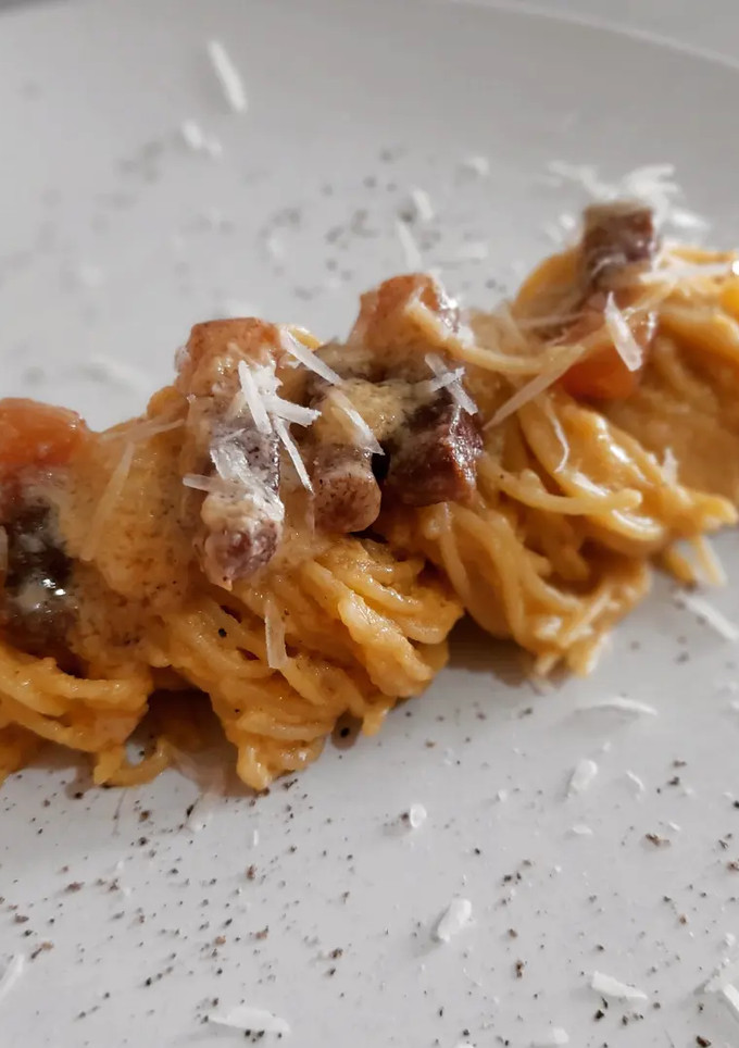 Una foto de Espaguetis a la carbonara