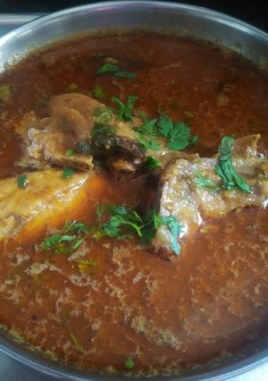 चिकन करी (Chicken Curry recipe in hindi) रेसिपी मुख्य फोटो