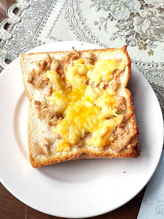 鮪魚起司厚片 的食譜成品照片