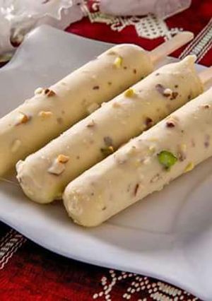 A picture of Rabdhe ice-cream.