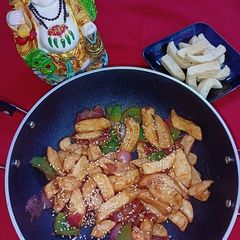 A picture of Glaze honey chilli potatoes.