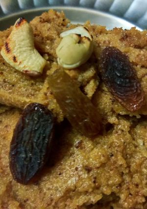 A picture of Sooji ka halwa.