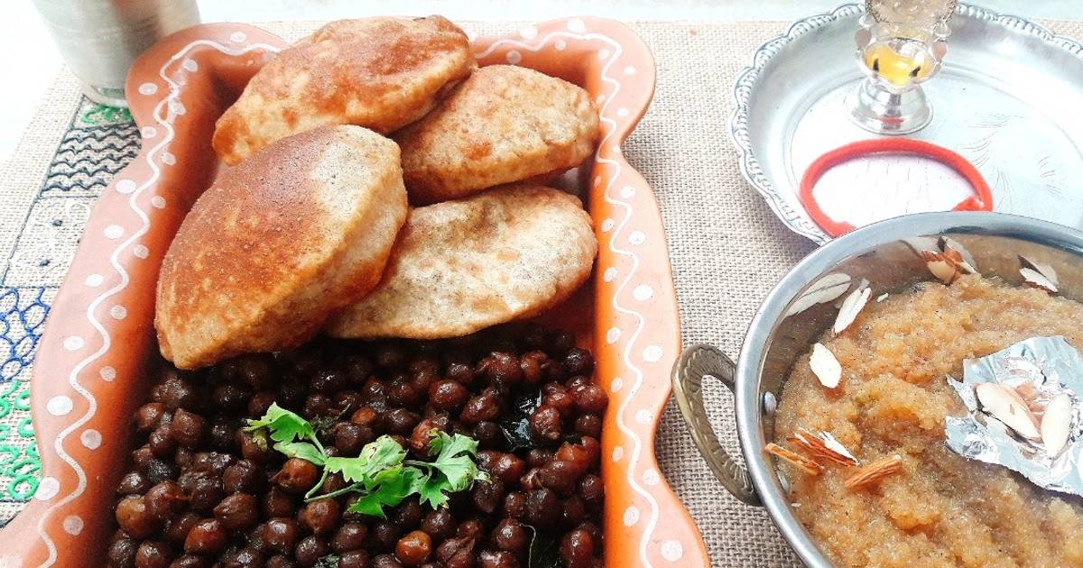 kala-chana-puri-sooji-halwa-for-kanjak-pujan-recipe-by-harjeet-kaur