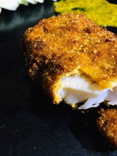 A picture of Kolkata fish fries.