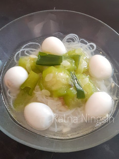 Foto resep Sayur Oyong Telur Puyuh