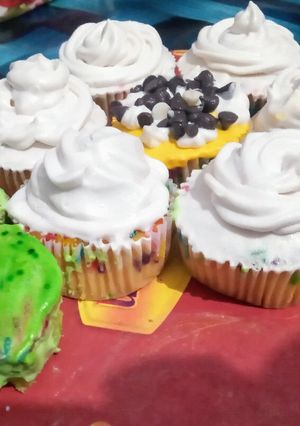 A picture of Cup cake Flower 🎂.