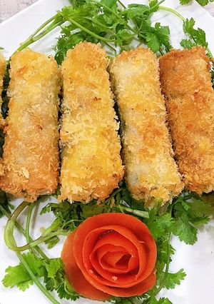 Hình của món Nem gà 🐔.
