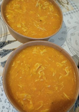 Foto de Creme de legumes com frango desfiado