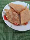 Crepas rellenas de queso, champiñones y jitomate